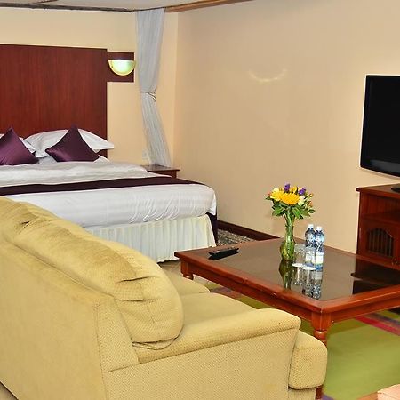 Fish Eagle Inn Naivasha Εξωτερικό φωτογραφία
